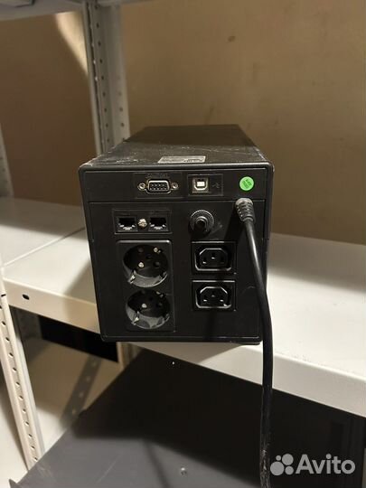 Блок бесперебойного питания