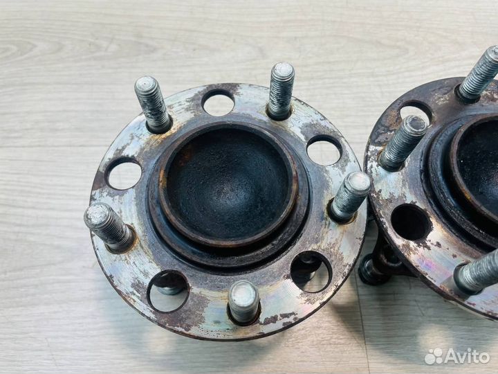 Ступица задняя Mitsubishi Lancer 10