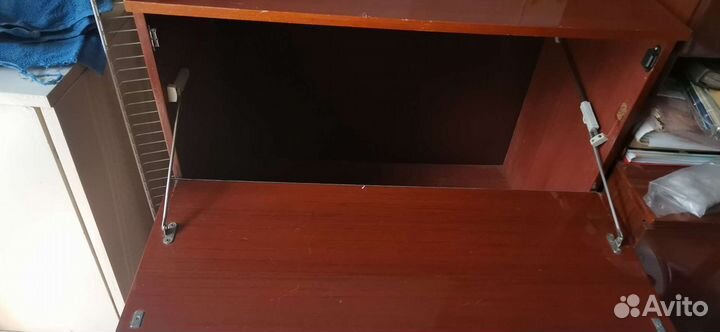 Тумбы, шкафы