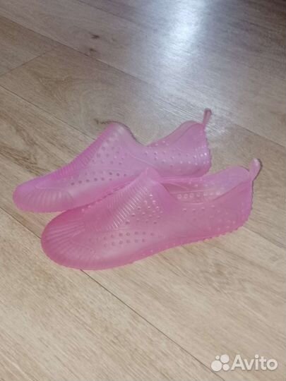 Пляжная обувь (аквашузы)