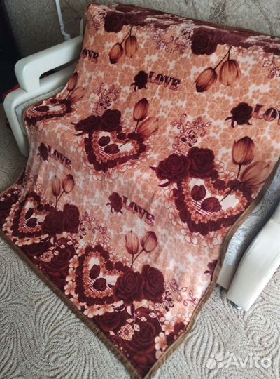 Одеяла новые