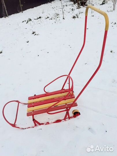 Санки детские на колёсиках с мягкой сидушкой