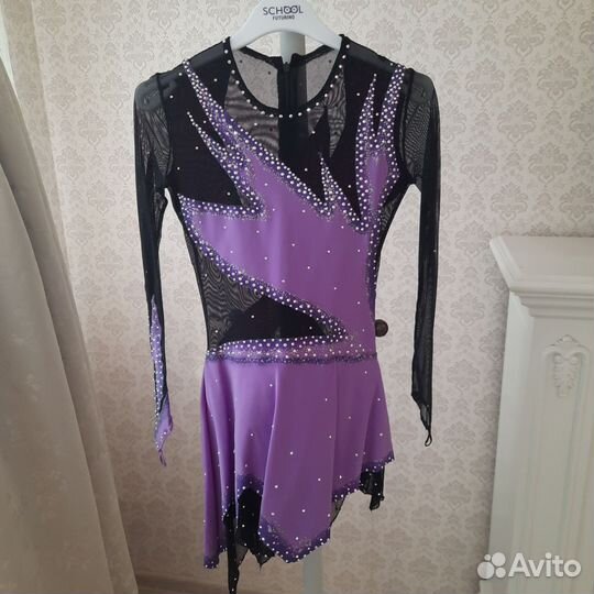 Платье для выступления по фигурному катанию