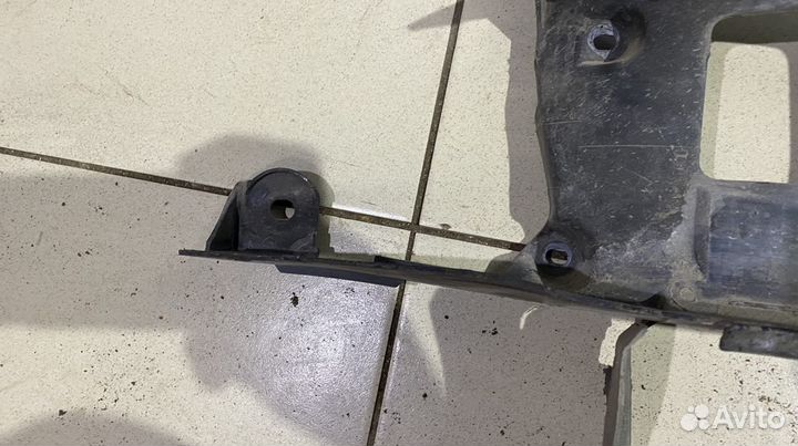 Воздуховод передний BMW 7 E38 iL