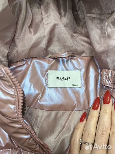 Куртка демисезонная на девочку р. 134