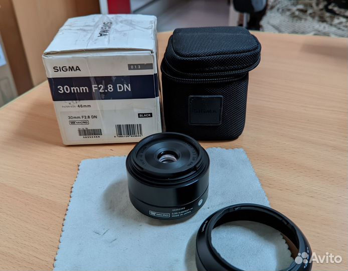 Sigma 30 mm F 2.8 DN Микро 4/3 состояние нового