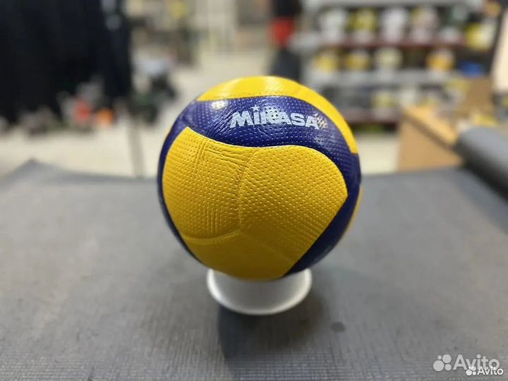 Волейбольный мяч mikasa fivb V300w