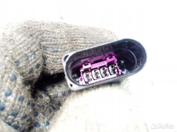 Датчик кислородный передний Skoda Yeti универсал