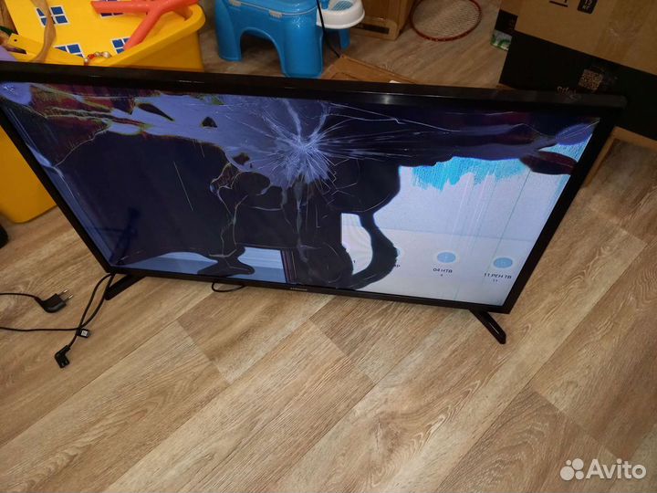 Разбор Samsung ue32n4500au