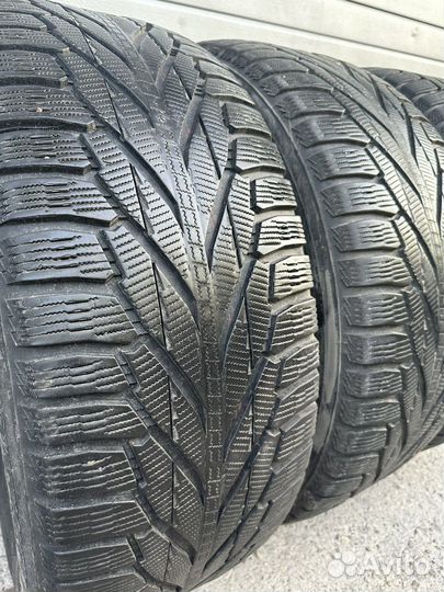 Nokian Tyres Hakkapeliitta R2 SUV 285/60 R18 116R