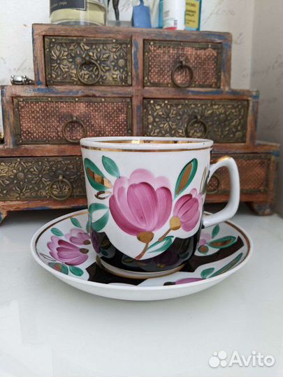 Чайная пара Цветы на черном Вербилки