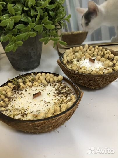 Ароматная кокосовая свеча