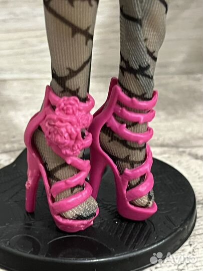 Кукла эвер афтер хай, одежда монстер хай