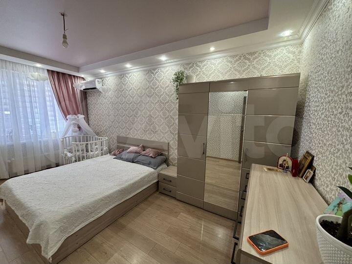 2-к. квартира, 60 м², 1/16 эт.