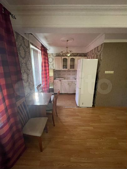2-к. квартира, 50 м², 1/5 эт.