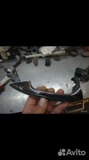 Мерседес ручка двери Левая Mercedes-Benz 2015