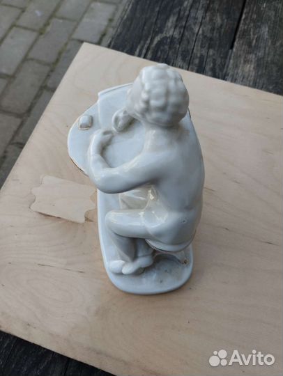 Фарфоровые статуэтки Пушкин