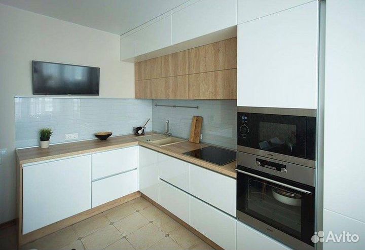 Кухонный гарнитур на заказ. Под ключ