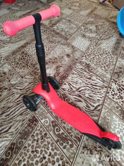 Самокат детский трехколесный