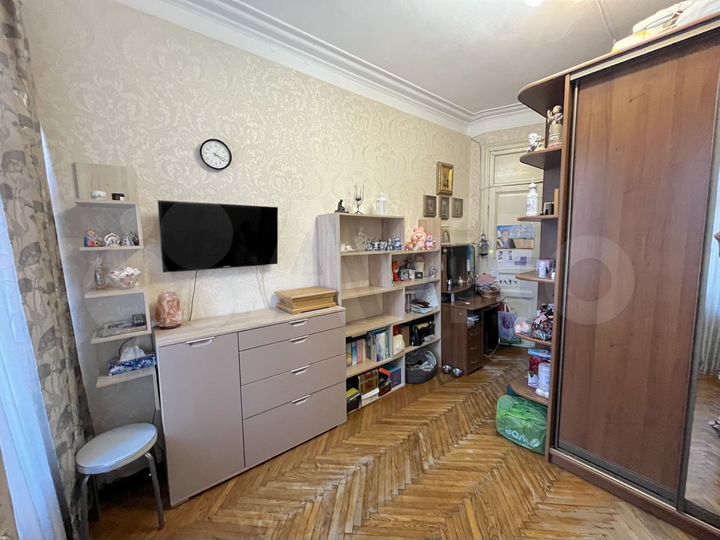 3-к. квартира, 68 м², 4/6 эт.