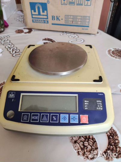 Весы лабораторные