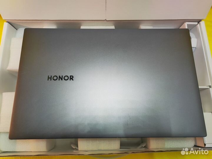 Honor MagicBook Pro 16 Pro R5/16Gb/512GB