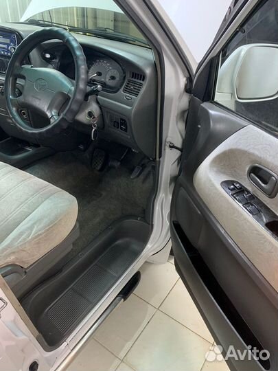 Toyota Town Ace Noah, 1999