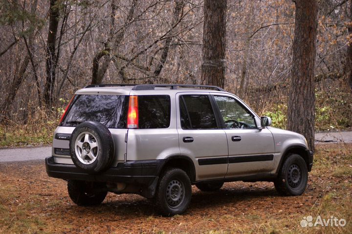 Honda CR-V 2.0 AT, 1997, 500 500 км