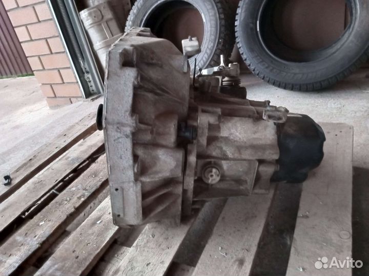 Коробка передач механика Nissan Tiida