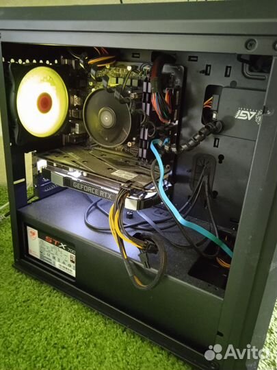 Игровой компьютер с монитором