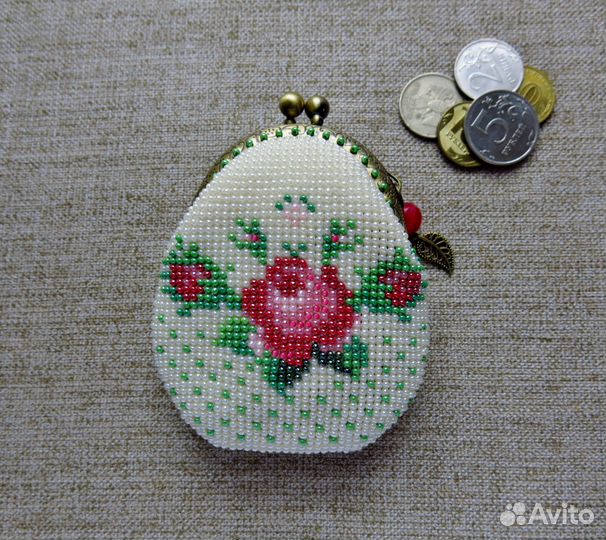 Кошелек-монетница Маленькая роза с бутонами