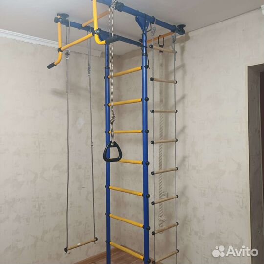 Шведская стенка с турником и брусьями бу