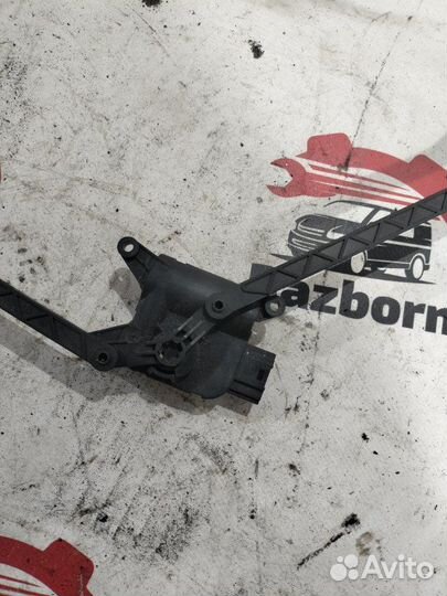 Сервопривод заслонок печки Mercedes Vito W639 2.1D