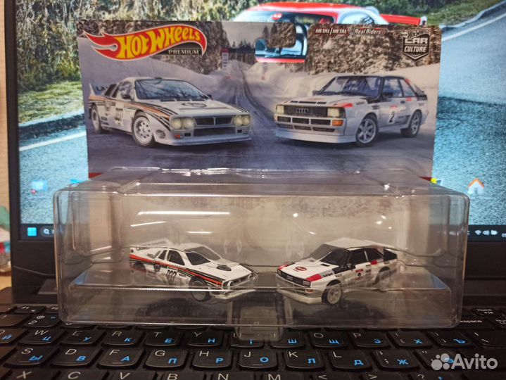 Hot wheels premium 2 pack