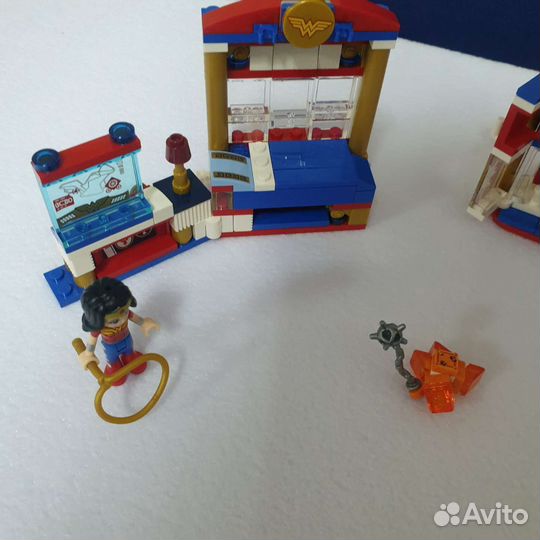 41235 DS Super Hero Girls Комната Чудо-женщины