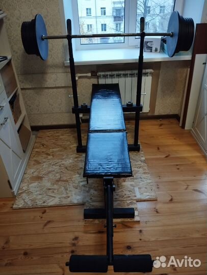 Скамья для жима со стойками и штангой бу