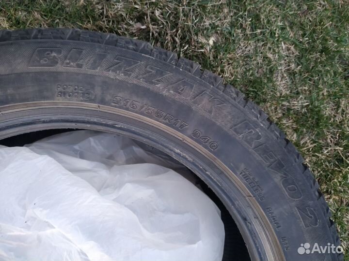 Bridgestone Blizzak Revo2 215/55 R17 94Q