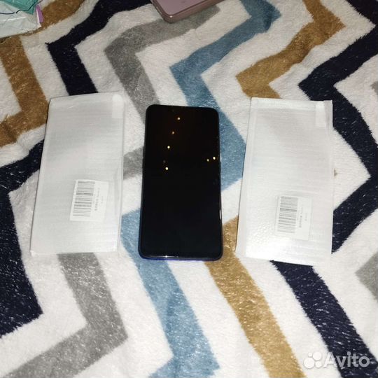 realme X, 4/64 ГБ