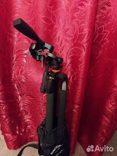 Фотокамера Sony a6000 комплект