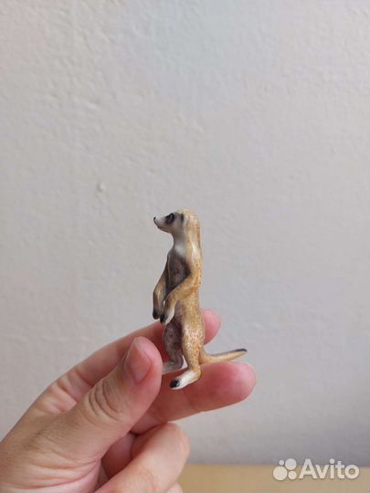 Фигурки из фарфора