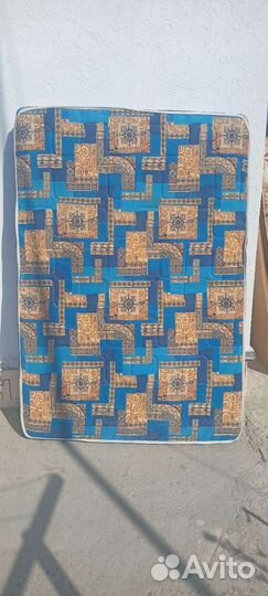 Продам матрас 140*200