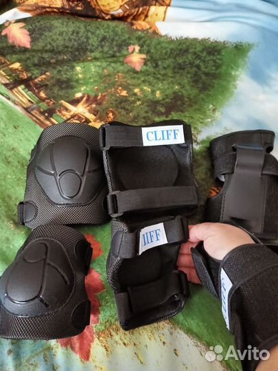 Защита роликовая 3-7 лет (новая)