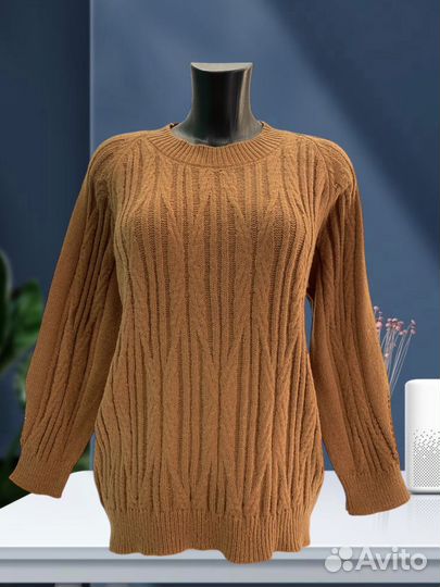 Свитер женский