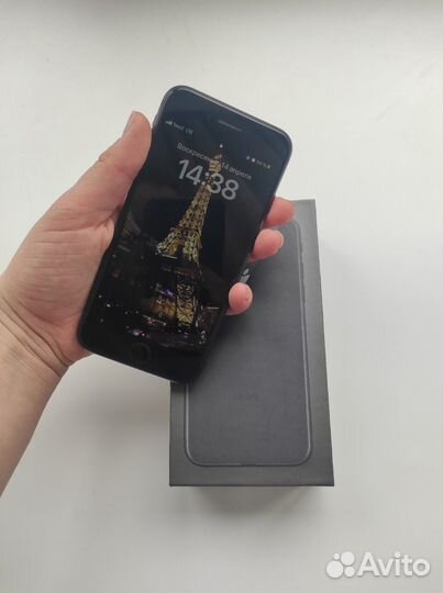 iPhone 8, 64 ГБ