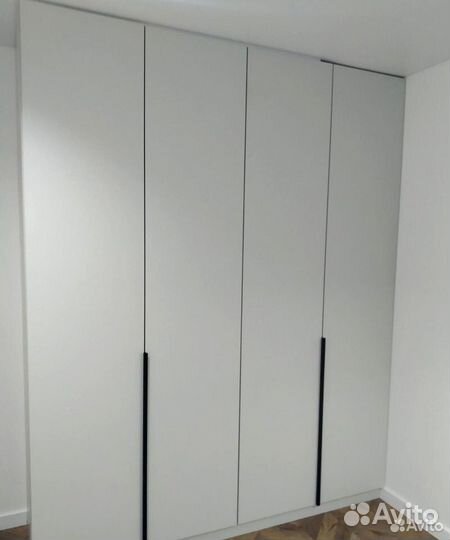 Шкафы распашные 