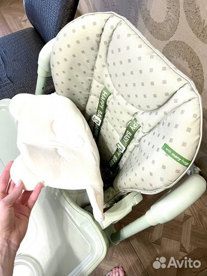 Стульчик для кормления Happy Baby William Pro