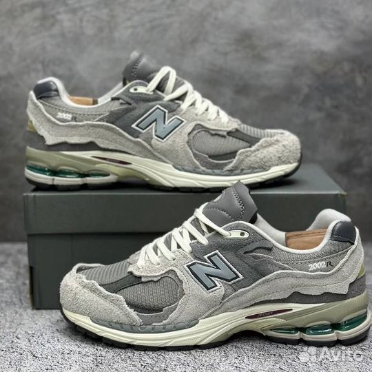 Кроссовки New Balance 2002