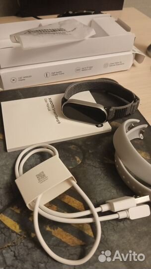 Фитнес браслет Xiaomi SMART band 9