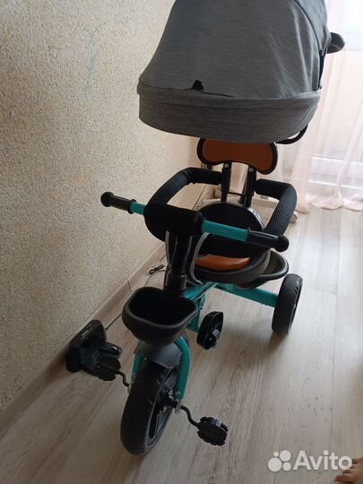 Трехколесный велосипед с родительской ручкой