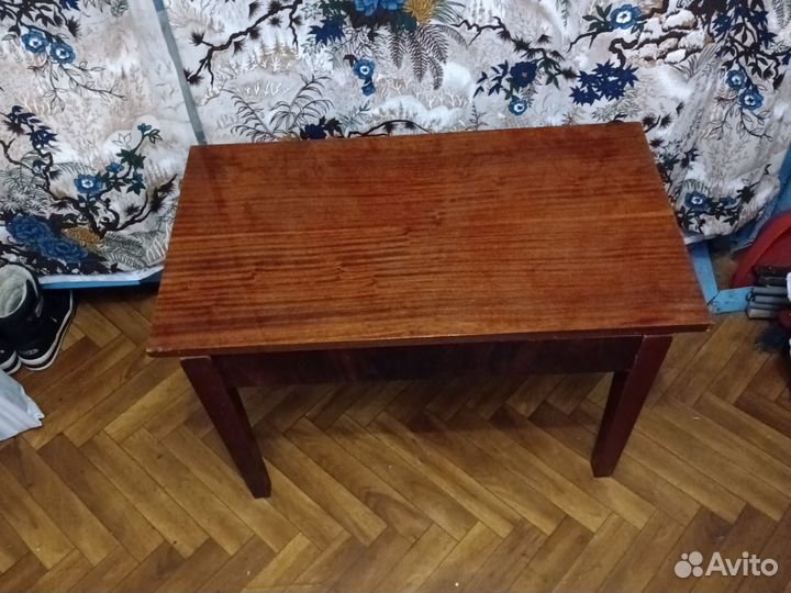 Стол для тв